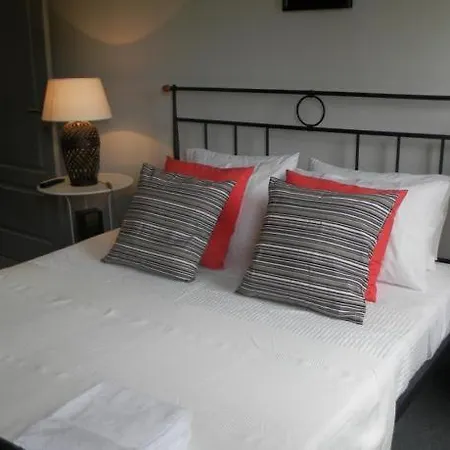 Hotel Antero De Quental 2*